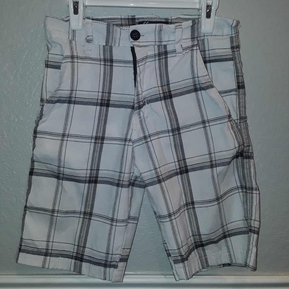 Boys 10 plaid shorts